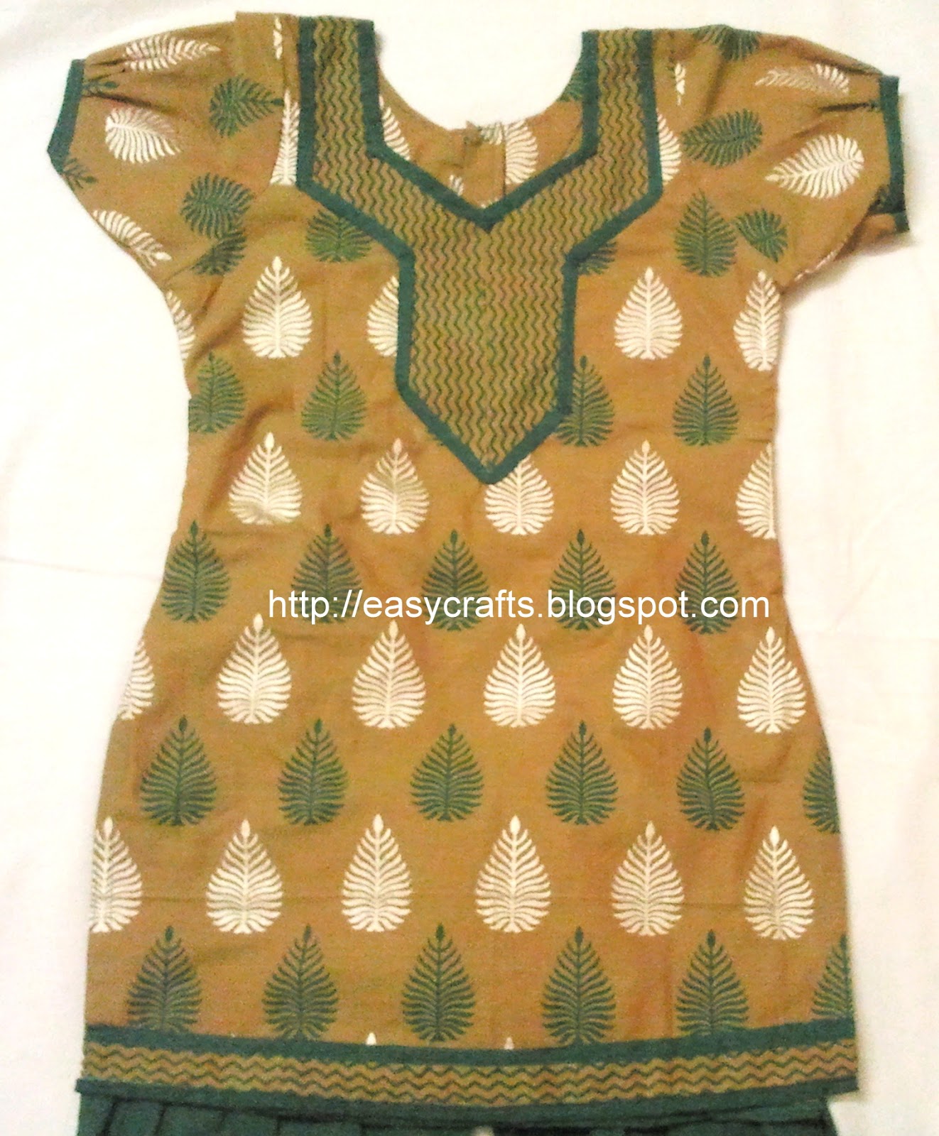 Small girl hot sale salwar kameez